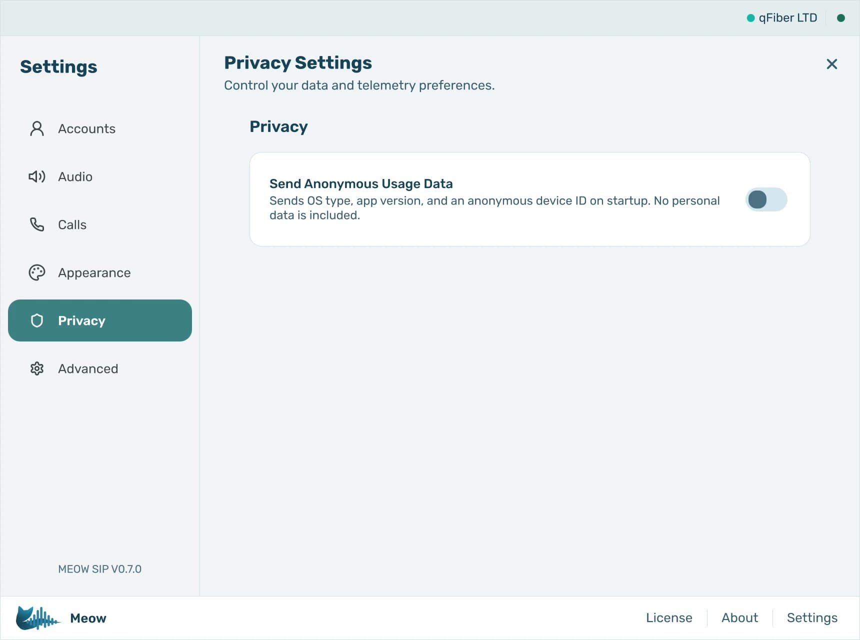 Meow's privacy settings showing a single anonymous usage data toggle, switched off